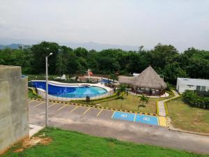 Πισίνα στο ή κοντά στο Casa Isabella (En condominio campestre)