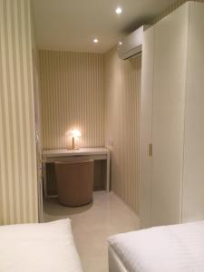 Posteľ alebo postele v izbe v ubytovaní Villa la Val, Apartamenty Wałbrzych