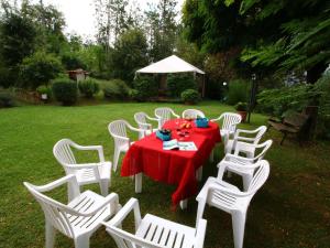 Vonkajšia záhrada v ubytovaní Chalet in Umbria with Private Pool