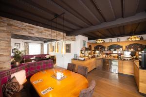A seating area at Landhotel Anna