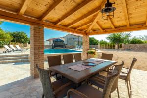 Imagen de la galería de Villa Lusa, en Bajčići 44 fotos más