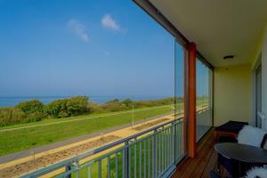 A balcony or terrace at Ostseedomizil La Mer