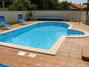 Bazén v ubytování Apartments Biserka in Banjole nebo v jeho okolí