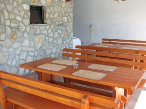Restaurace v ubytování Apartments Biserka in Banjole