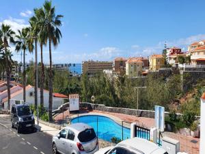 Bazén v ubytovaní Central Apartment With Sea Views alebo v jeho blízkosti