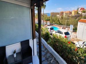 Bazén v ubytovaní Central Apartment With Sea Views alebo v jeho blízkosti