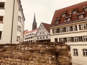 Fotografie z fotogalerie ubytování Schiefes Haus v destinaci Ulm
