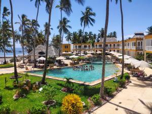 Majoituspaikassa Zanzibar Bay Resort & Spa tai sen lähellä sijaitseva uima-allas