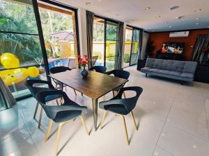 Posezení v ubytování 4poolvillas