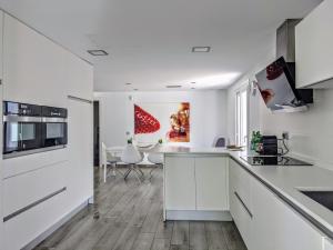Kuchnia lub aneks kuchenny w obiekcie Coral Beach Aparthotel