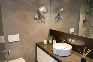 Koupelna v ubytování Dolphin Beach Villa E24 direct access to the beach + 32 fotografií