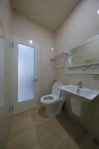حمام في Bridgeside Homestay