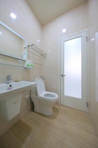 حمام في Bridgeside Homestay