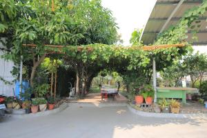 حديقة خارج Bridgeside Homestay