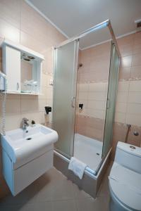 Koupelna v ubytování Garni Hotel Dash