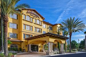 Gallery image of La Bellasera Hotel & Suites in Paso Robles
