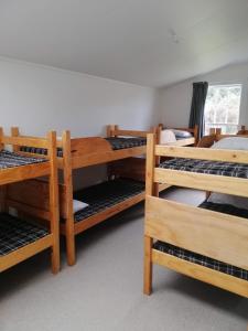 Dviaukštė lova arba lovos apgyvendinimo įstaigoje Taylor Lodge