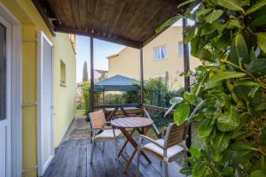 Patio alebo iná vonkajšia časť ubytovania Apartment Pavlovic
