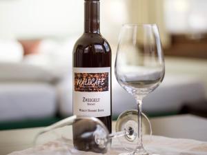 Nápoje v ubytování Gasthof Restaurant Waldcafé