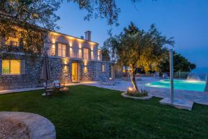 Πισίνα στο ή κοντά στο Villa Giovannina