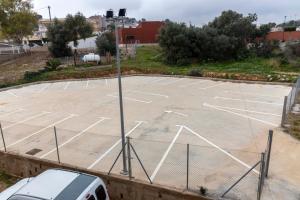 Tenis a/nebo squash v ubytování Hotel Herasu nebo okolí