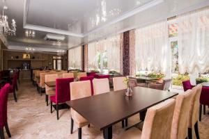 Restauracja lub miejsce do jedzenia w obiekcie Starinnaya Anapa Hotel & SPA