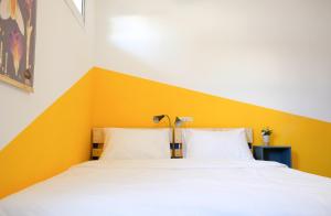 Odem Guest House客房内的一张或多张床位