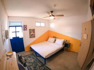 Odem Guest House客房内的一张或多张床位