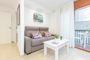 Posedenie v ubytovaní Apart-rent Apartament Av Rhode 1º 2009