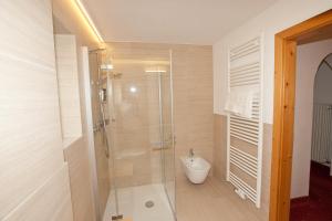 Kúpeľňa v ubytovaní Hotel Goldener Adler