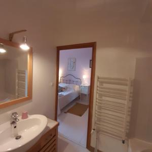 Fotografie z fotogalerie ubytování Les Chambres du Logis du Chatelier v destinaci Bressuire + 38 fotografií