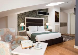 Postel nebo postele na pokoji v ubytování Turkuaz Suites Bosphorus + 37 fotografií