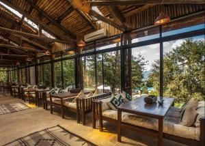 A restaurant or other place to eat at Dwarika's Resort - Dhulikhel