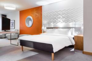 Una cama o camas en una habitación de Radisson Blu Hotel Malmö