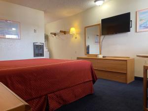 Et tv og/eller underholdning på Econo Lodge