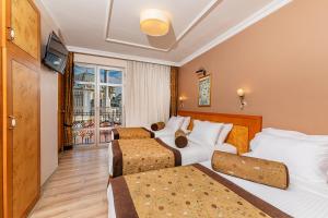 Posezení v ubytování Santa Ottoman Hotel