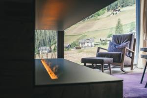 A seating area at Chalet SALENA luxury lodge