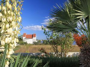 Fotografia z galérie ubytovania Elegant Holiday Home in Privlakaw with Garden v Privlake