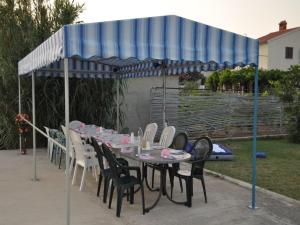 Fotografia z galérie ubytovania Elegant Holiday Home in Privlakaw with Garden v Privlake