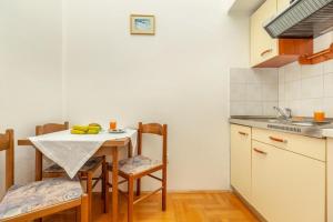 Kuchyň nebo kuchyňský kout v ubytování Apartments Placa Dubrovnik