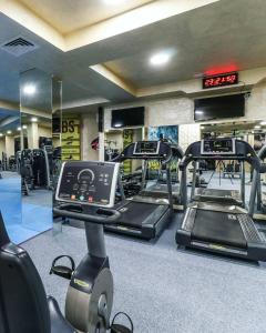 Centrul de fitness și/sau facilități de fitness de la Sunny Apartment relax & spa