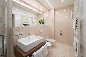 Koupelna v ubytování Hotel Vila Viola