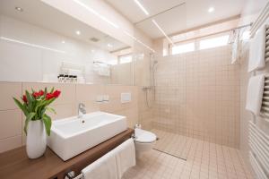 Koupelna v ubytování Hotel Vila Viola