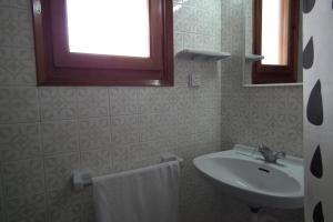 A bathroom at Hostal San Carlos