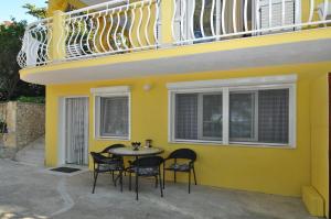 Balkón nebo terasa v ubytování Apartments Tojčić