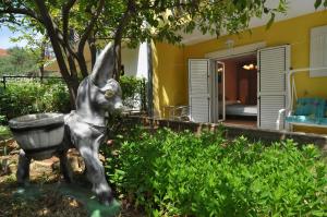 Zahrada ubytování Apartments Tojčić