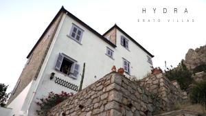 Budova, v ktorej sa vila nachádza