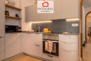 Kuchyňa alebo kuchynka v ubytovaní Apartaments Ca la Somiada