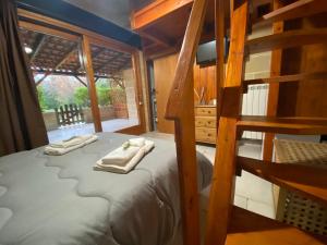Łóżko lub łóżka w pokoju w obiekcie Fattoria Il Noce B&B