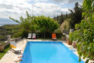 Bazén v ubytovaní Lefkada Villas by Omikron Selections alebo v jeho blízkosti
